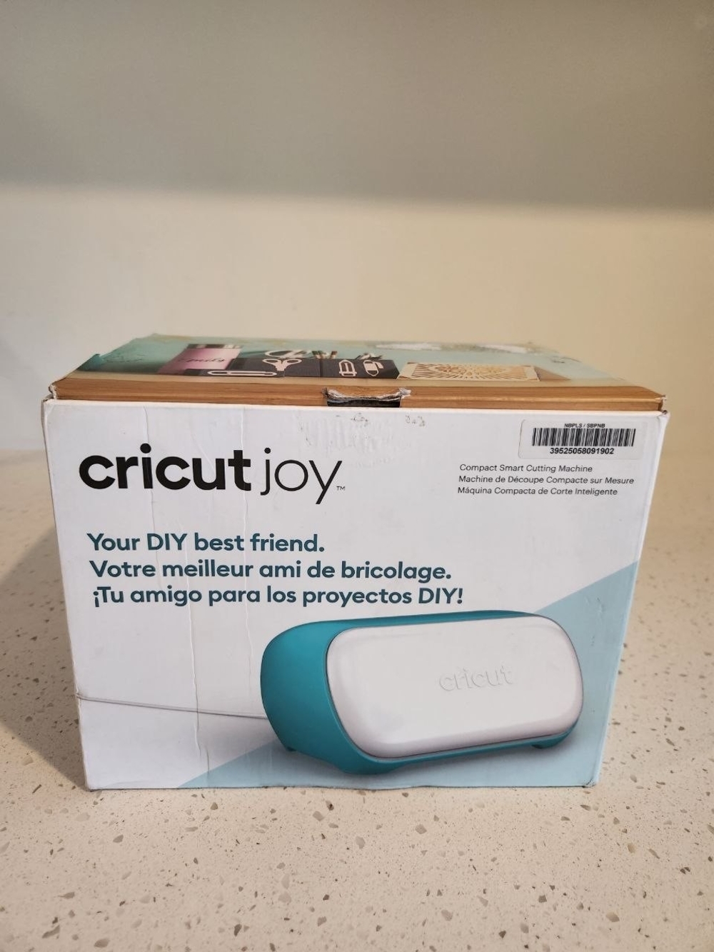 Cricut Joy Compact Cutting Machine in Teal/White